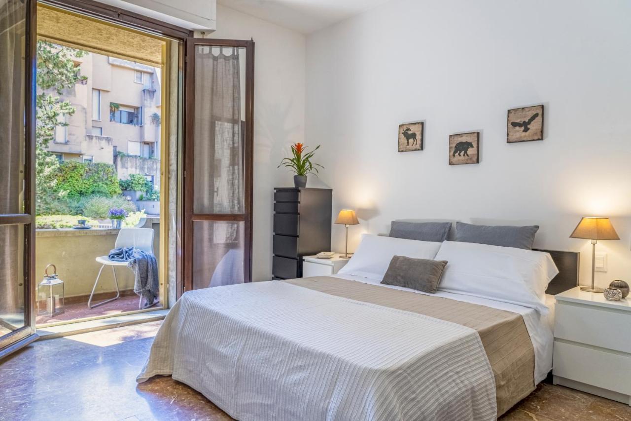 Cozy Roman Apartment With Parking フィレンツェ エクステリア 写真
