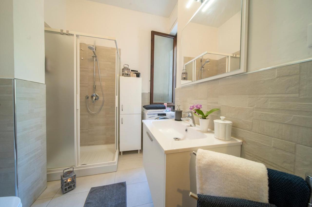 Cozy Roman Apartment With Parking フィレンツェ エクステリア 写真